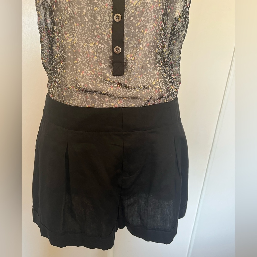 Free People Black Floral Short Romper with Pockets size 2 - Picture 4 of 9